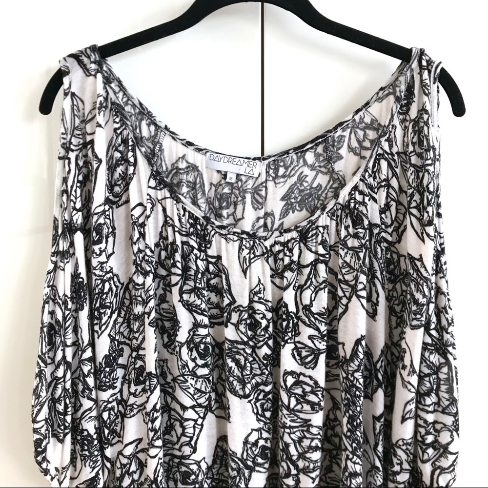 Daydreamer LA Cold Shoulder Slouchy Printed Top